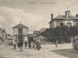Mairie et école vers 1910